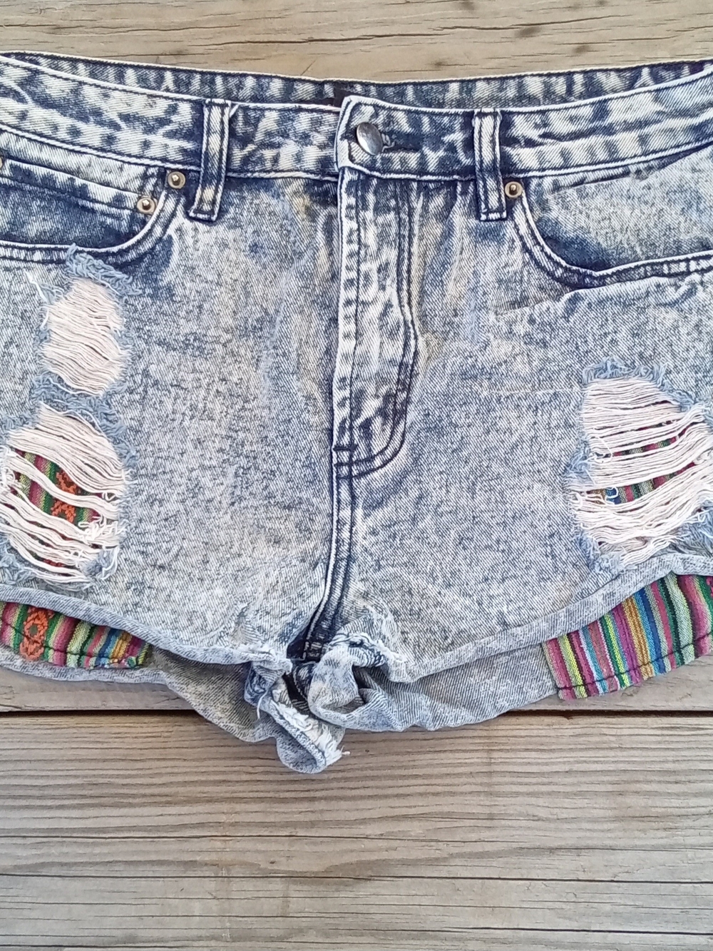 Forever 21 Acid Wash Distressed Denim Shorts Baja Stripe Pockets Size 29